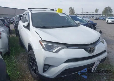 2018 Toyota Rav4 Xle z USA, uszkodzony, nr VIN JTMRFREV4JJ738040